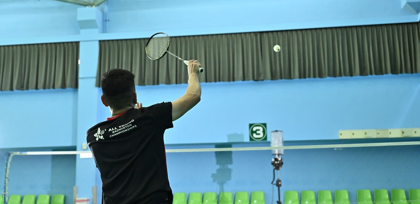 AI羽球教練上場！